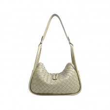 Elegant and durable leather handbag