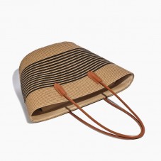 Lightweight simple summer beach straw bag